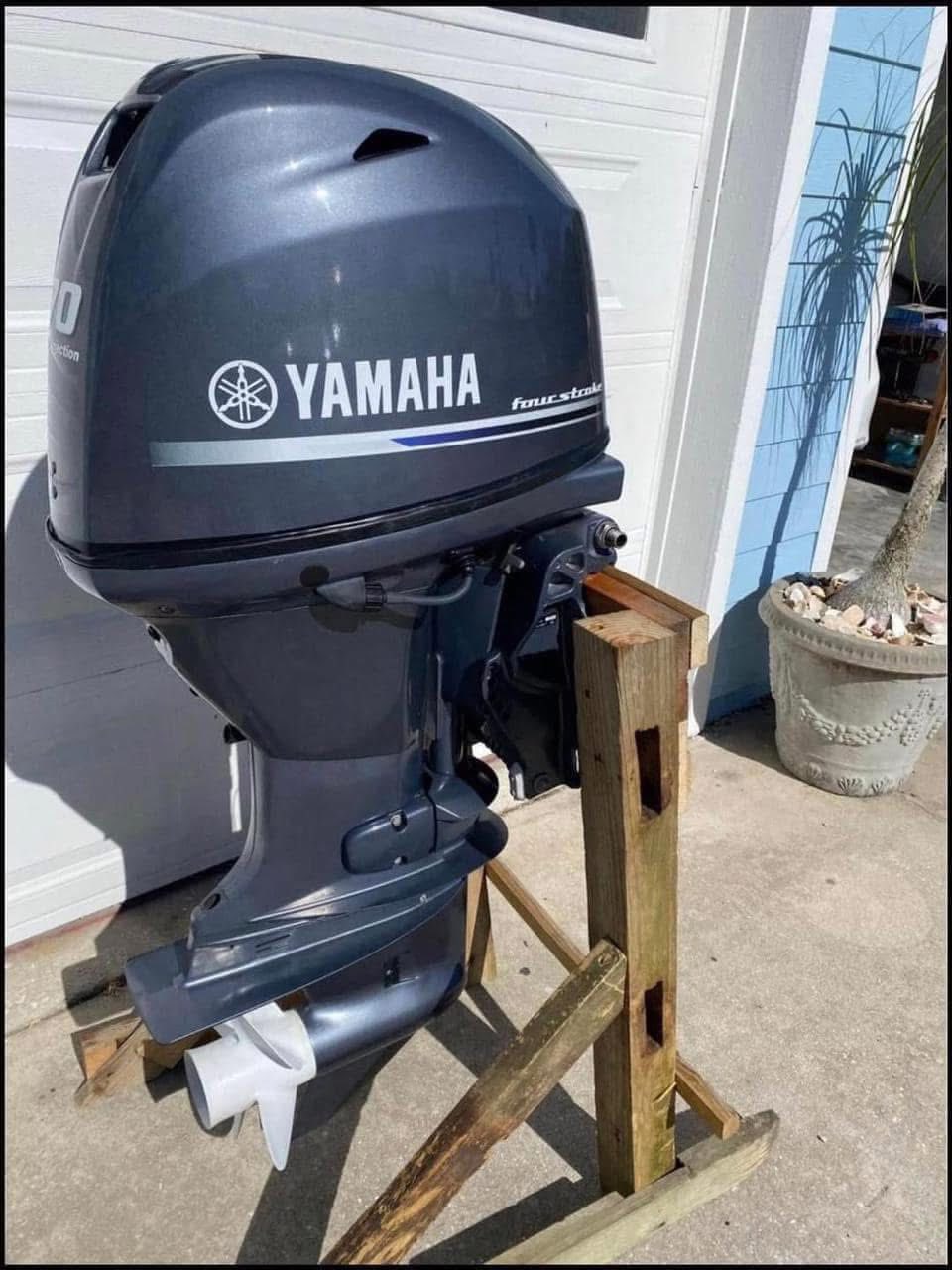 Yamaha Outboard Engine